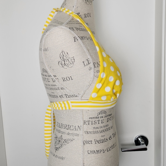 Victorias Secret Polkadot Bikini - Picture 2 of 7